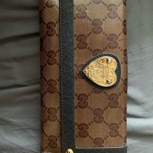 Gucci wallet purse